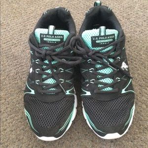 sneakers/tennis shoes! 👟👟